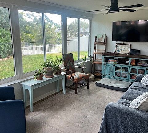 3rd image of 140 Patty Ann Blvd