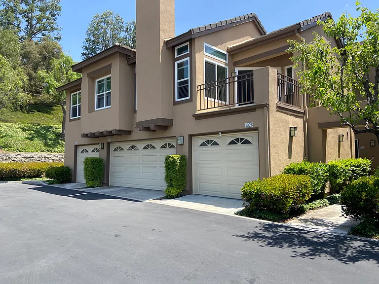 1036 S Country Glen Way — Photo 2