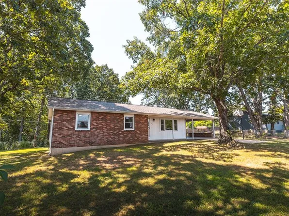123 Jeffrey Ave, Saint Robert, MO 65584