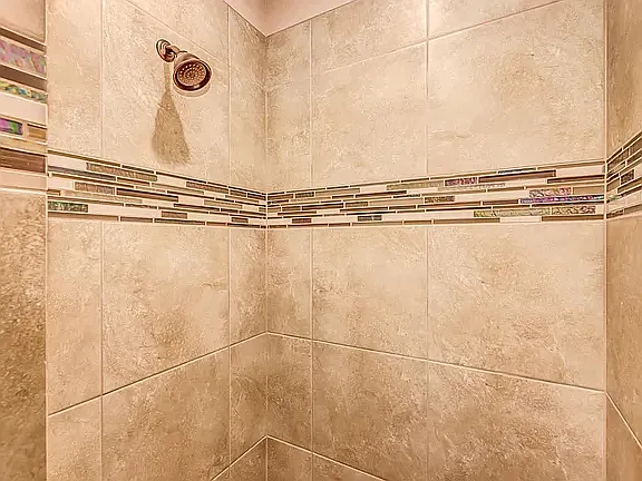 1211 E Drake Dr — Photo 26