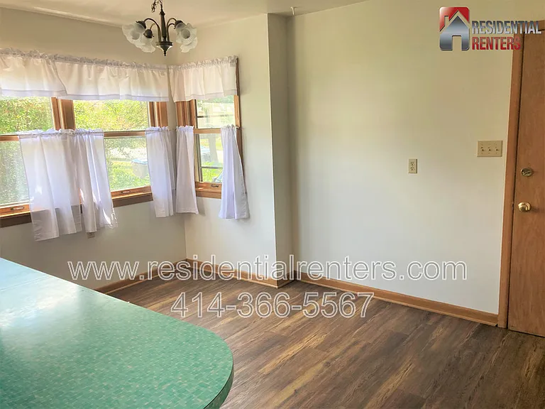 3760 S Clement Ave — Photo 3