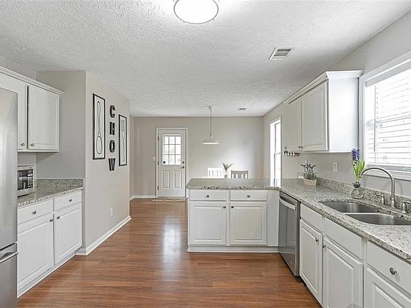 4th image of 1196 Adah Ct