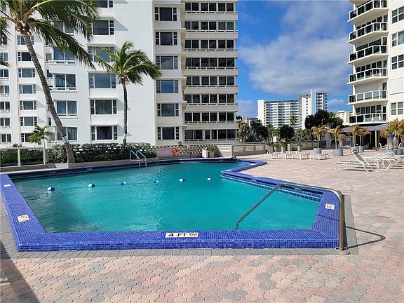 4th image of 3700 Galt Ocean Drive #1712