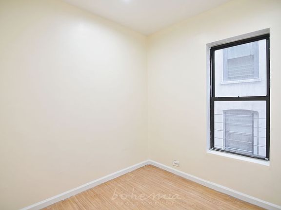4th image of 2492 Adam C Powell Blvd #10