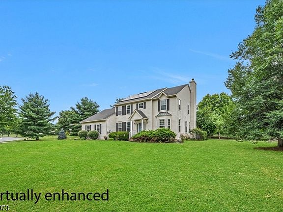 3rd image of 39 Meadowview Dr