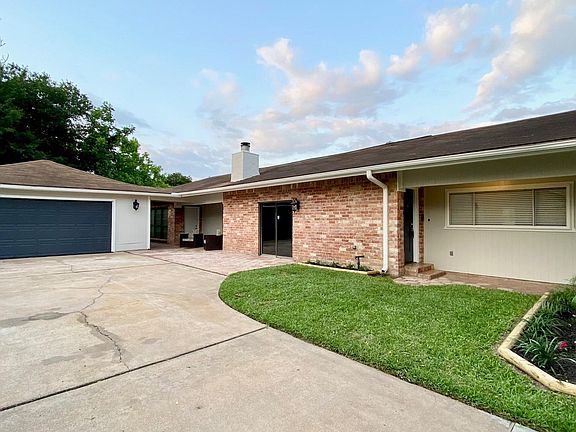 2nd image of 22226 Woodrose Dr