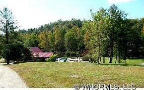 5th image of 527 Overlook Park Dr