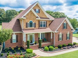 351 Canvasback Rd, Mooresville, NC 28117