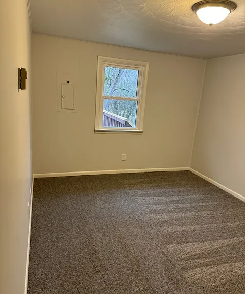 1576 Chaun Ave SE #1578 — Photo 4