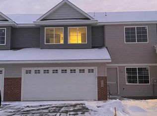 9218 Overlook Ln, Monticello, MN 55362