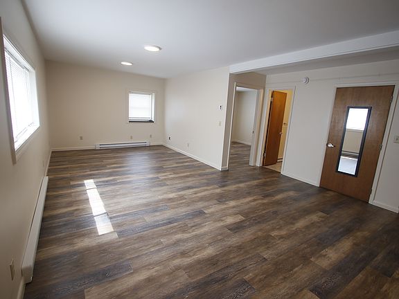 4th image of 201-221 W Union St #217