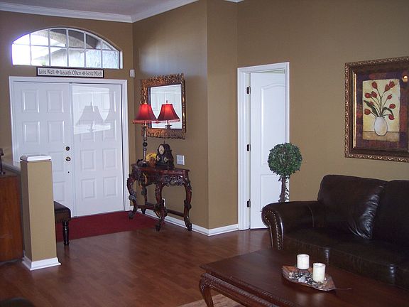 Living Room  Entrance