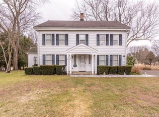 6295 Main St, Trumbull, CT 06611