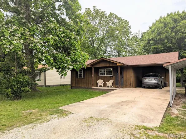 631 W Victor St, Poplar Bluff, MO 63901