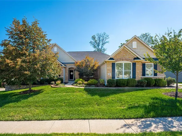 107 Castlewood Estates Dr, O'Fallon, MO 63368