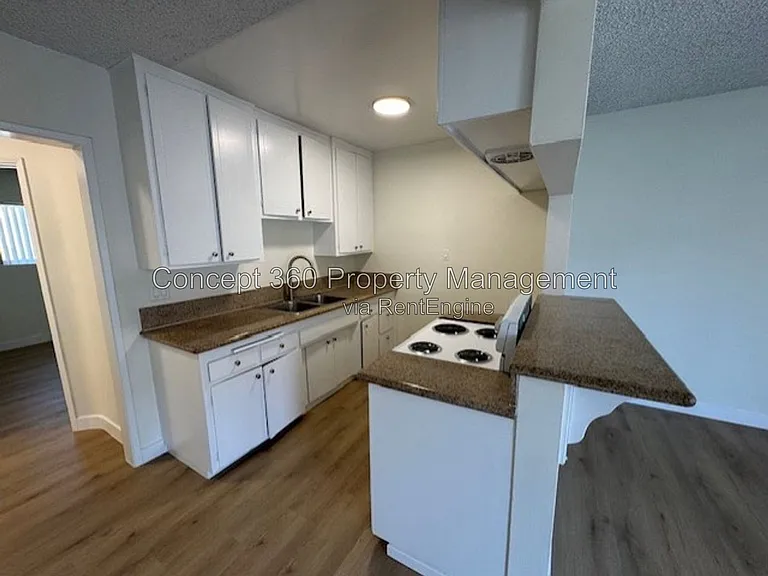 1021 Ohio Ave #7 — Photo 5