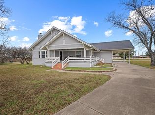 715 E 5th St, Ferris, TX 75125