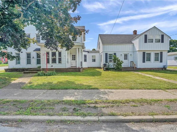 10470 Main St, North Collins, NY 14111