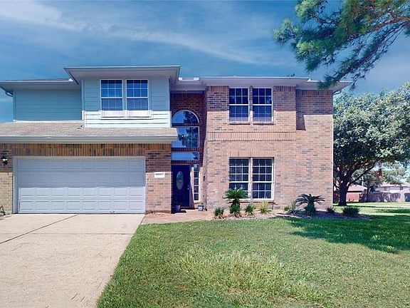 3rd image of 19355 Laguna Woods Drive