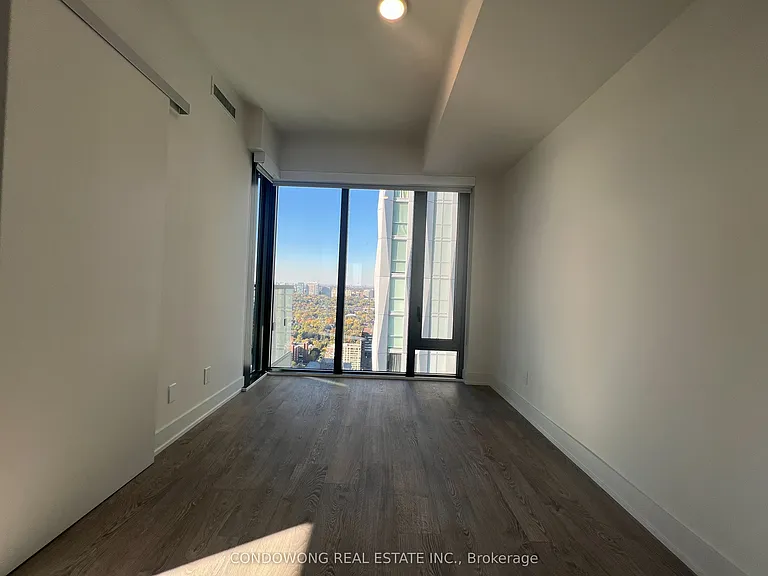 8 Cumberland St #3602 — Photo 5