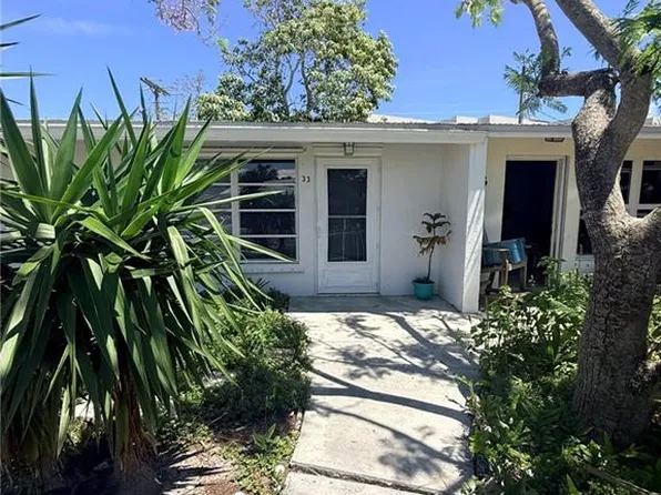 33 SE Sailfish Ln, Stuart, FL 34996