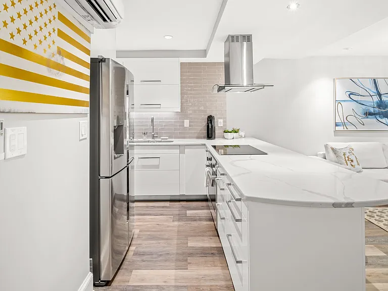 506 Seward Sq SE #1 — Photo 17