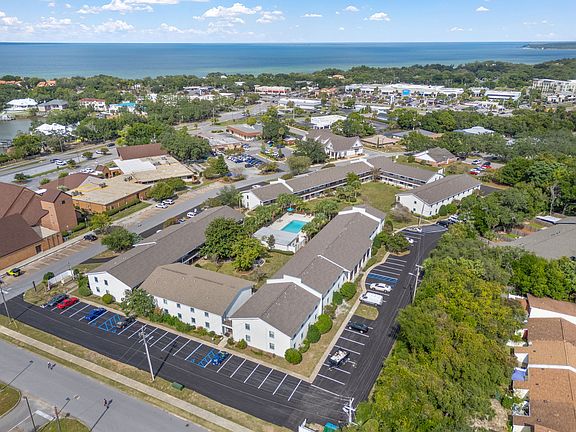 Aerial View of Breeze Apartments