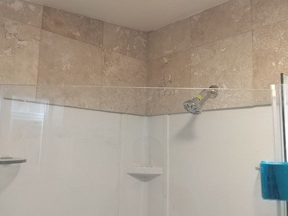 3rd image of 714 1/2 S Vicentia Ave #B