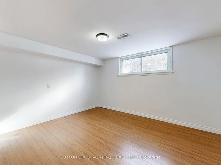 129 Crestwood Rd #BASEMENT — Photo 16