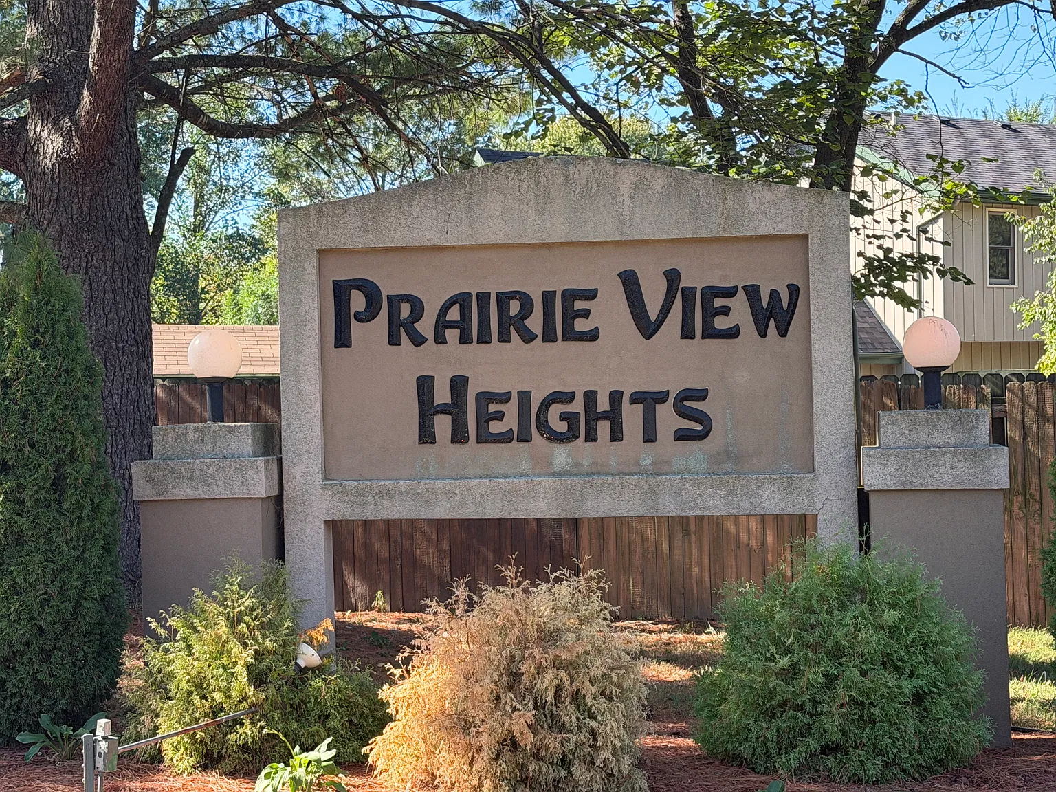 4 bed, 2608 sqft, $2,695 — Photo 4