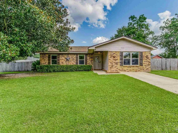 6448 Meadow Field Cir, Pensacola, FL 32526