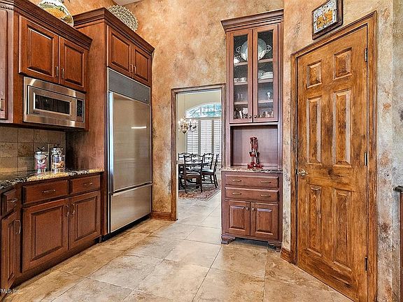 5th image of 12965 Huntley Manor Dr