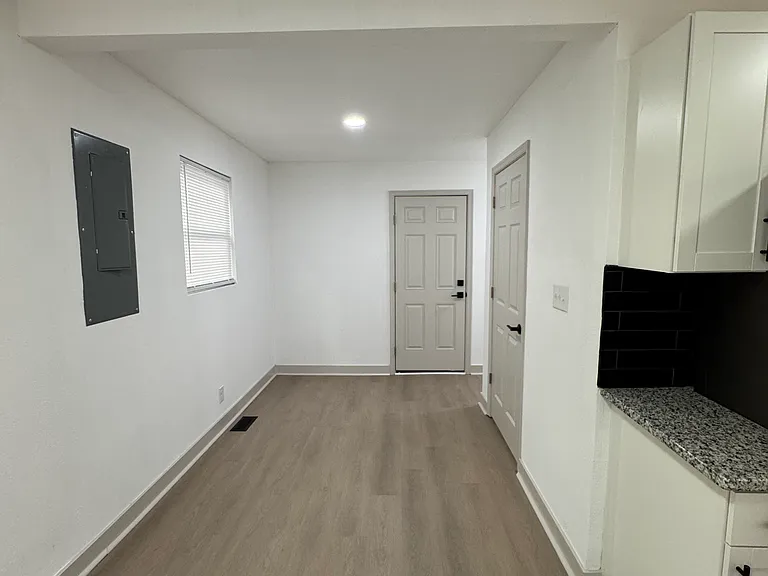 213 Ivey St — Photo 10