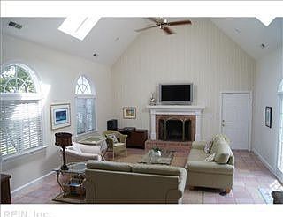 3rd image of 8706 Atlantic Ave