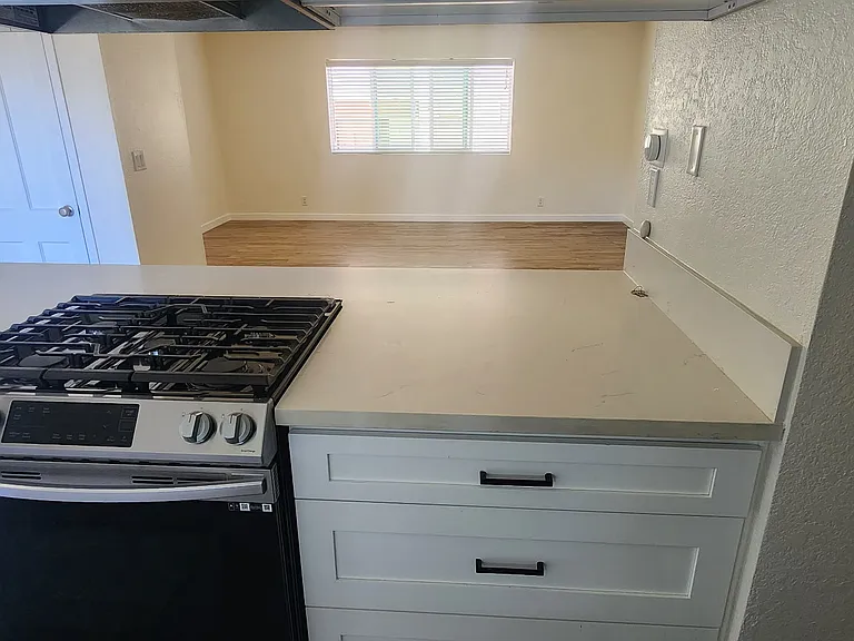 11264 Morrison St #303 — Photo 6