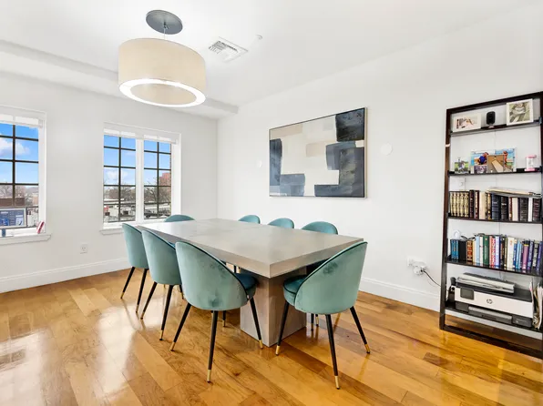 447 Avenue P image 7 of 19