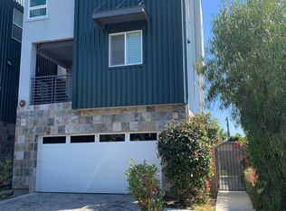 1988 Wallace Ave, Costa Mesa, CA 92627