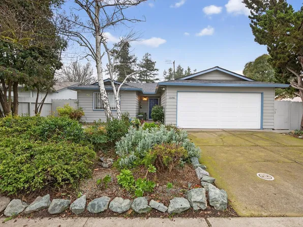 1328 Luna Ln, Stockton, CA 95206