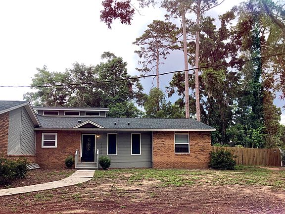 2nd image of 3373 Rustlewood Ln