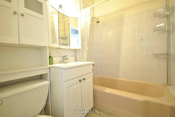 Rented by Town Residential | media 21