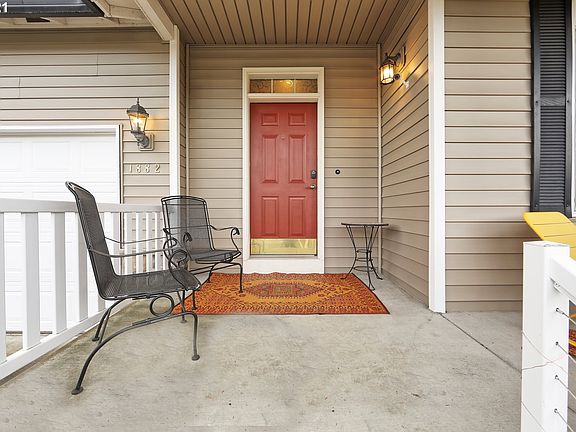 4th image of 1882 Ponderosa Ct