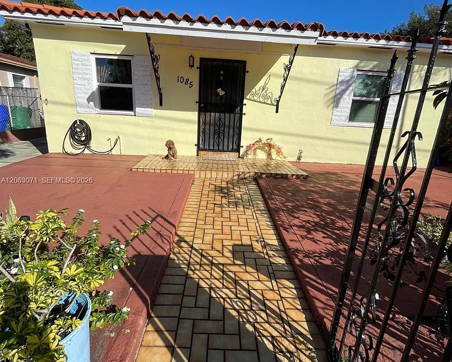 1st image of 1085 NW 26th St