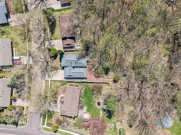 5th image of 13213 Ferris Ave