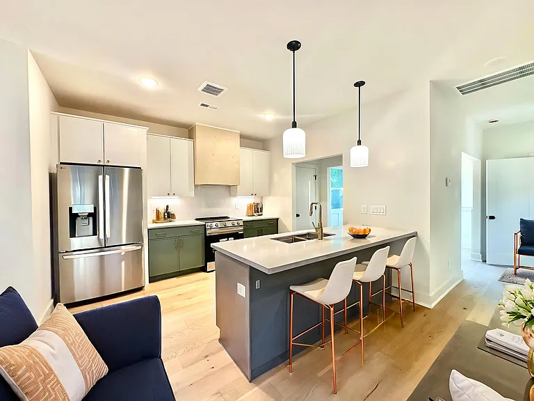 979 Dozier Pl — Photo 4