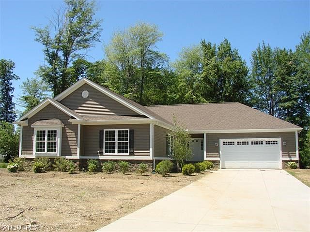 1st image of 160 Huntington Woods Dr
