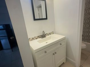 1400 NW 45th St APT B4, Pompano Beach, FL 33064