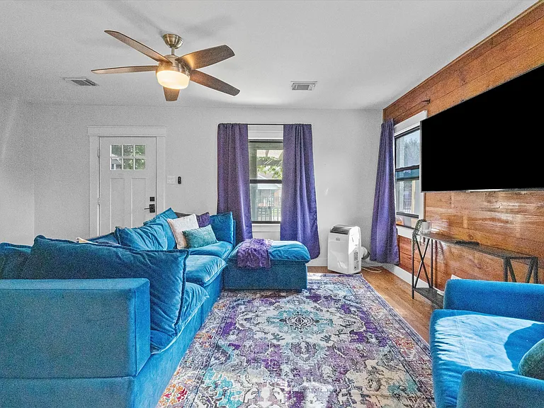 503 Kelley St — Photo 36