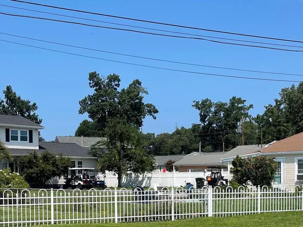 1519 Irving Ave, Colonial Beach, VA 22443