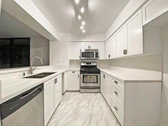 4th image of 10636 Wilshire Blvd APT 502