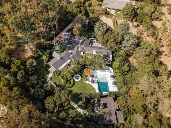 1381 E Valley Rd, Santa Barbara, CA 93108